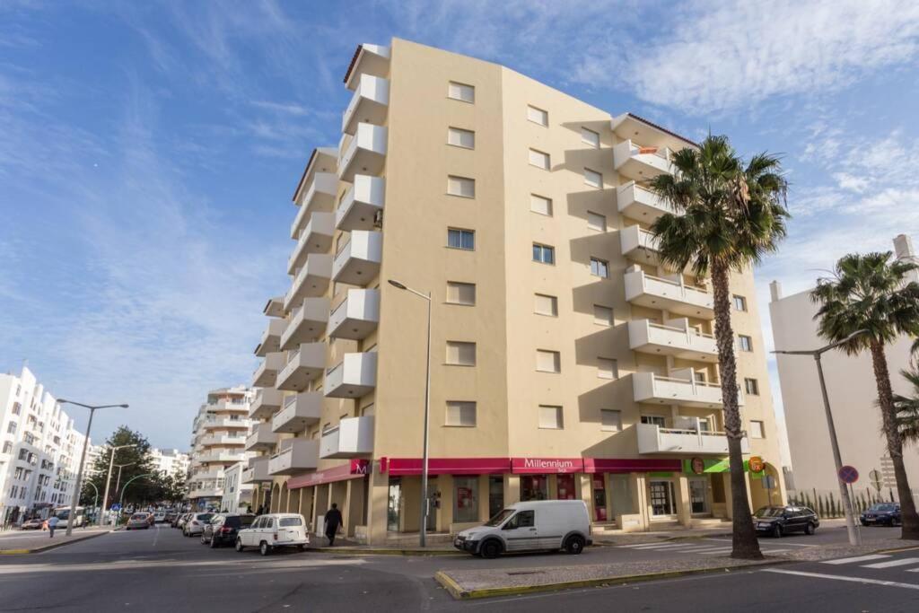 Apartamento Millenium Vista Mar- 2 Passos Da Praia กัวเตย์รา ภายนอก รูปภาพ