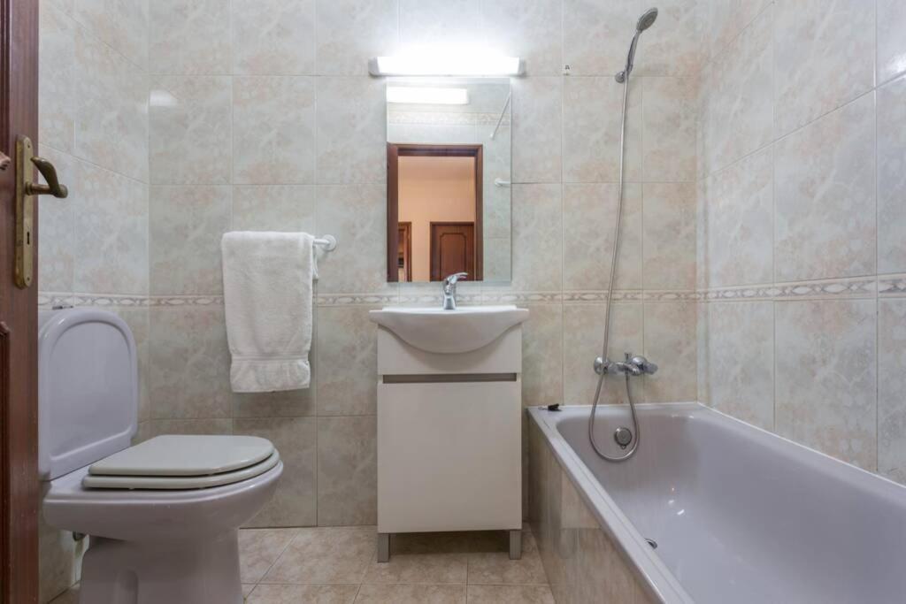 Apartamento Millenium Vista Mar- 2 Passos Da Praia กัวเตย์รา ภายนอก รูปภาพ