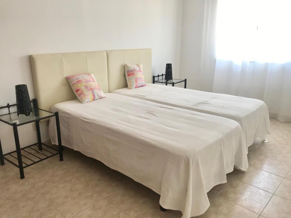Apartamento Millenium Vista Mar- 2 Passos Da Praia กัวเตย์รา ภายนอก รูปภาพ