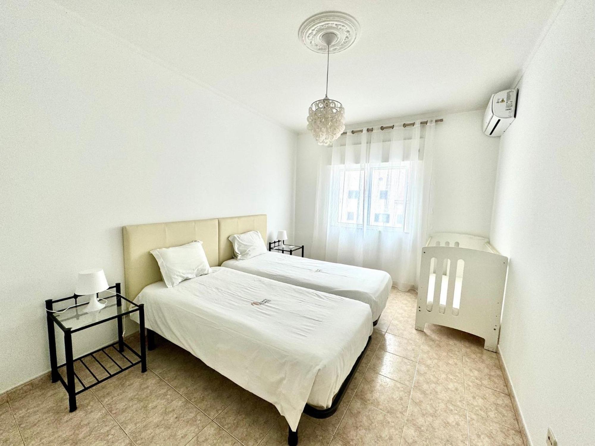 Apartamento Millenium Vista Mar- 2 Passos Da Praia กัวเตย์รา ภายนอก รูปภาพ