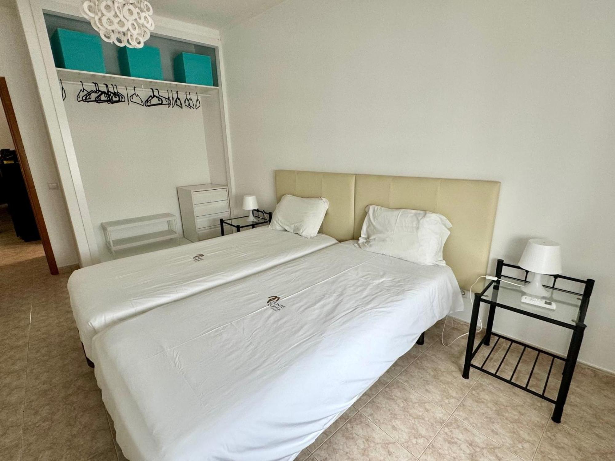 Apartamento Millenium Vista Mar- 2 Passos Da Praia กัวเตย์รา ภายนอก รูปภาพ